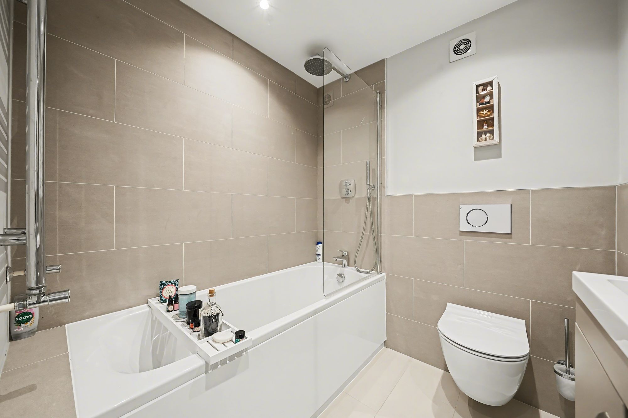 Images for Adolphus Road, London, N4 EAID:2092695728 BID:03b1b085-2c4d-4c75-8eea-20939b8639ac