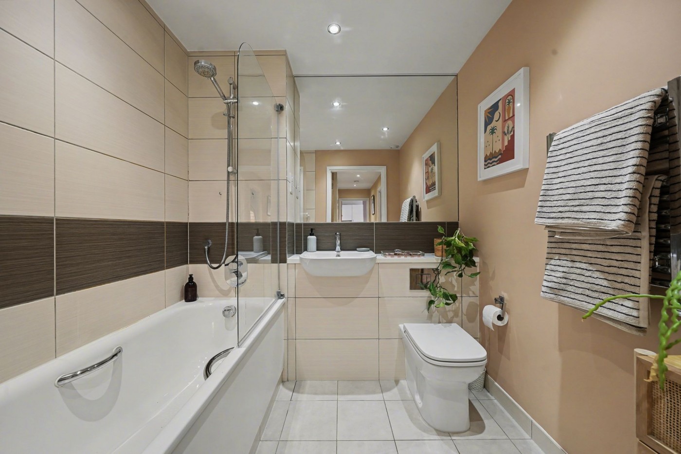 Images for Miles Road, Matcham Court Miles Road, N8 EAID:2092695728 BID:d78cdad6-8851-45ca-b966-38a91e6bb6bf