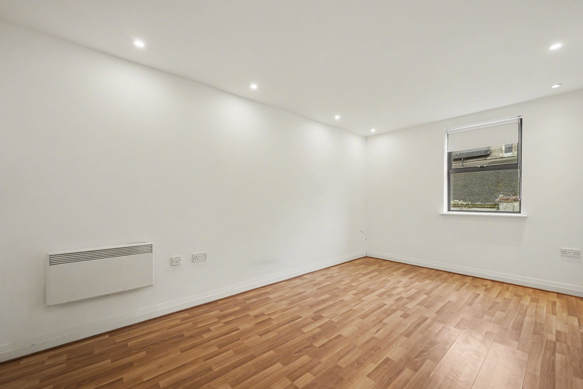 Images for Tottenham Lane, North Point Tottenham Lane, N8 EAID:2092695728 BID:d78cdad6-8851-45ca-b966-38a91e6bb6bf