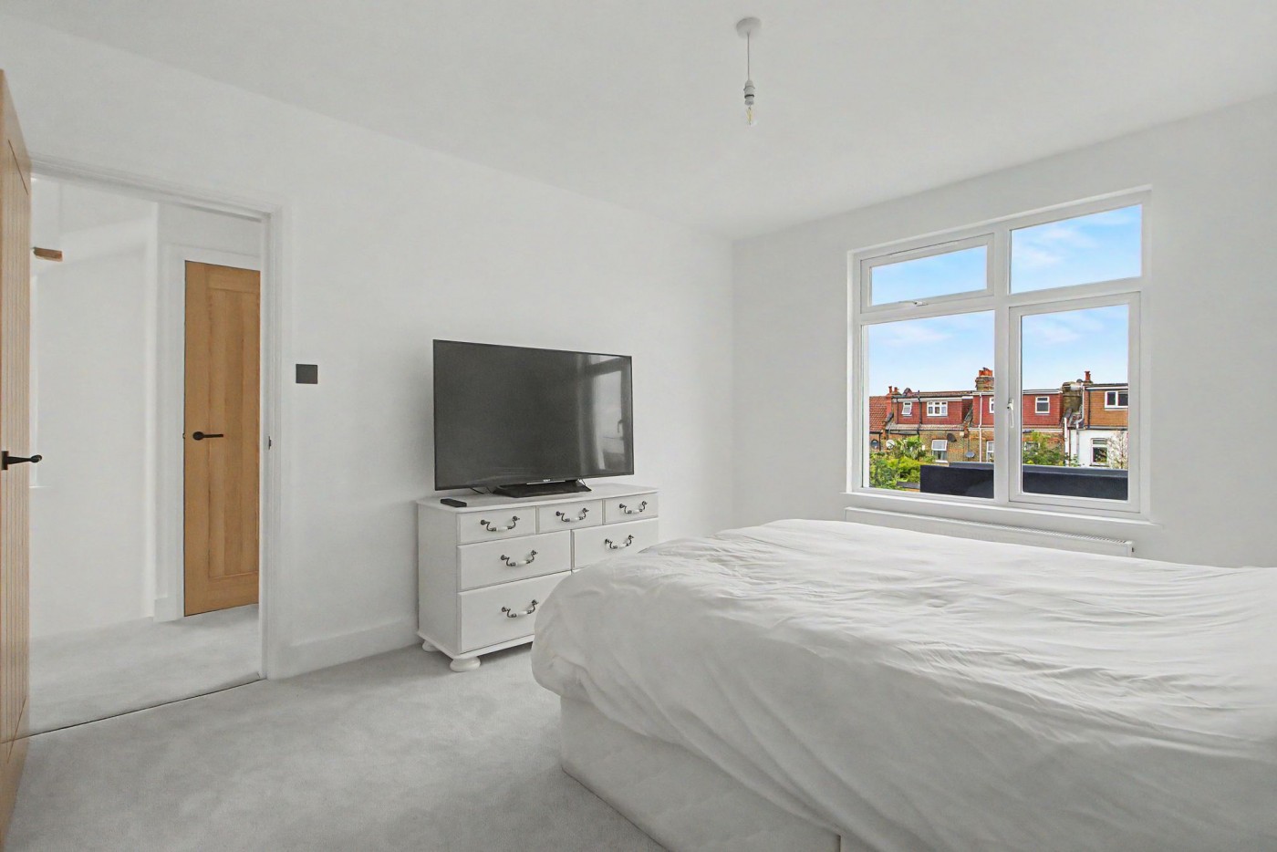 Images for Grenoble Gardens, London, N13 EAID:2092695728 BID:d78cdad6-8851-45ca-b966-38a91e6bb6bf
