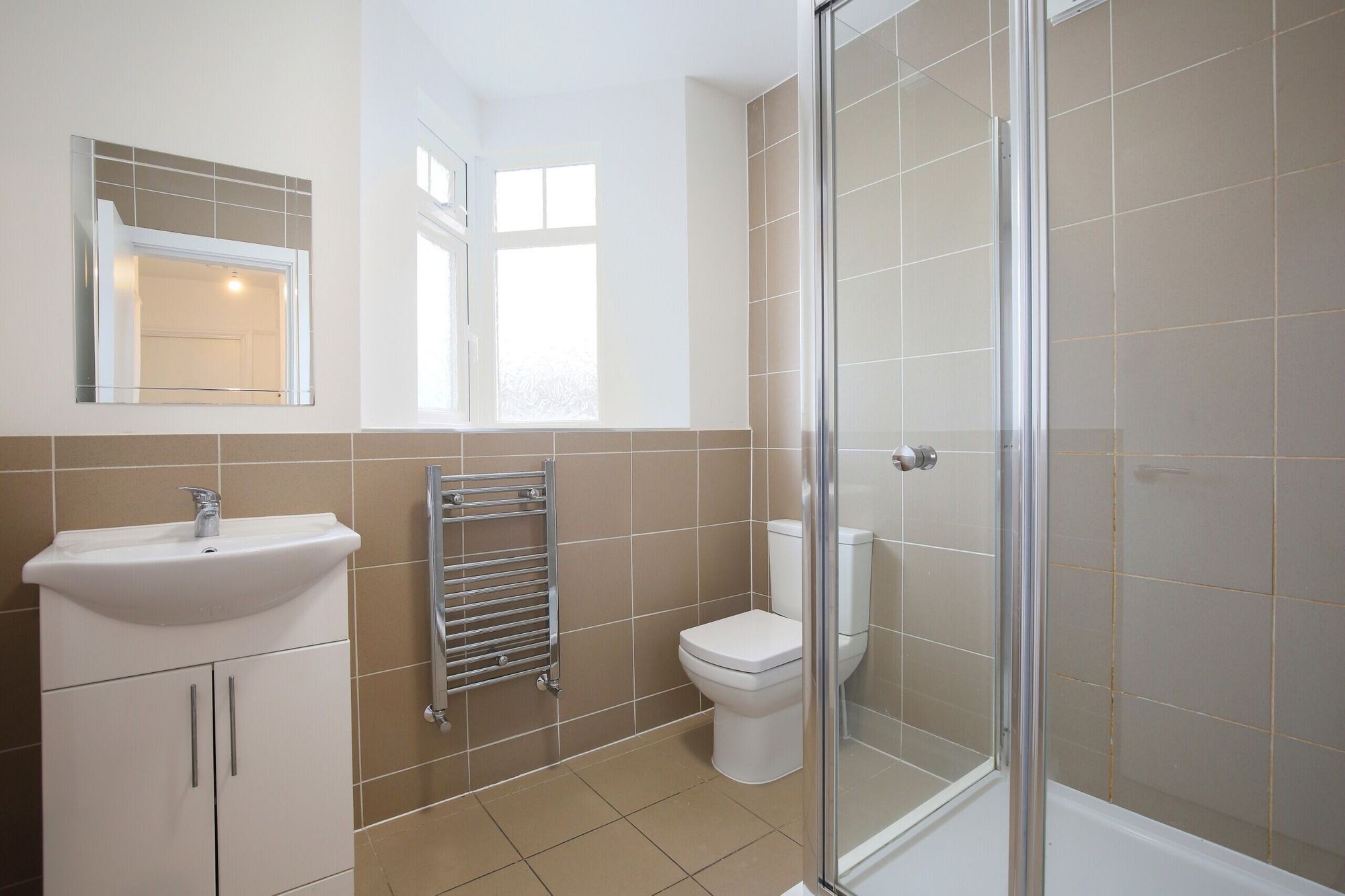 Images for Grenoble Gardens, London, N13 EAID:2092695728 BID:d78cdad6-8851-45ca-b966-38a91e6bb6bf