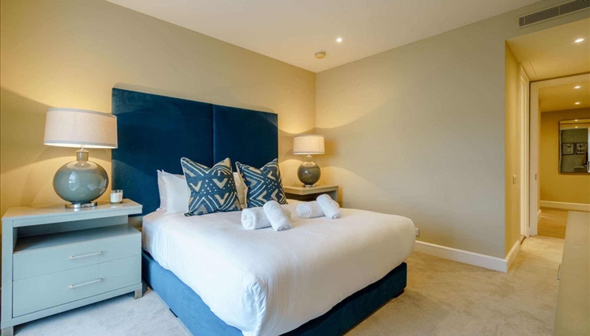 Images for Westferry Circus, London, E14 EAID:2092695728 BID:03b1b085-2c4d-4c75-8eea-20939b8639ac