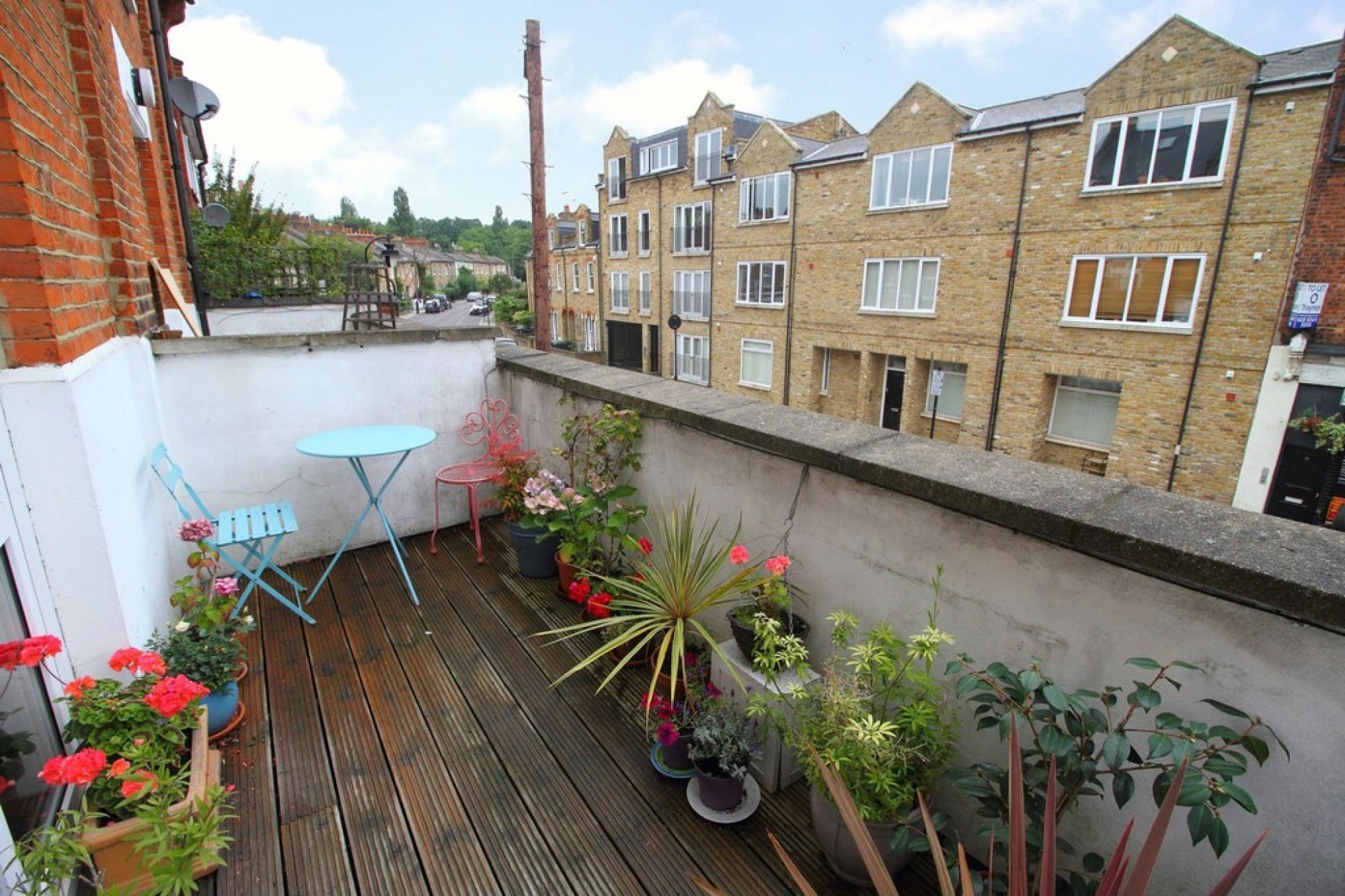 Mount Pleasant Crescent N4 4HR David Andrew