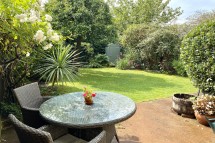 Images for Victoria Terrace N4 4DA