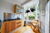 Images for Victoria Terrace N4 4DA