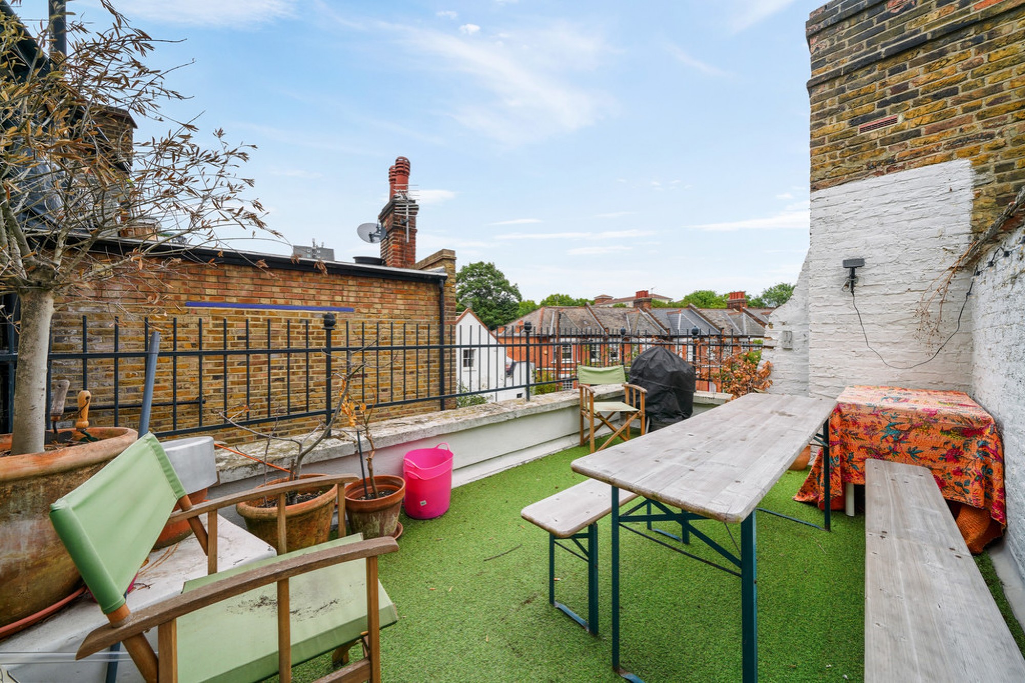 Crouch Hill N4 4AU
