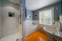 Images for Mount Pleasant Crescent N4 4HP