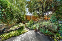 Images for Mount Pleasant Crescent N4 4HP