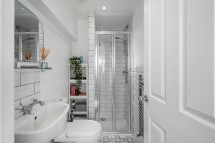 Images for Stanley Road E18 2NS