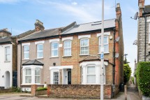 Images for Stanley Road E18 2NS