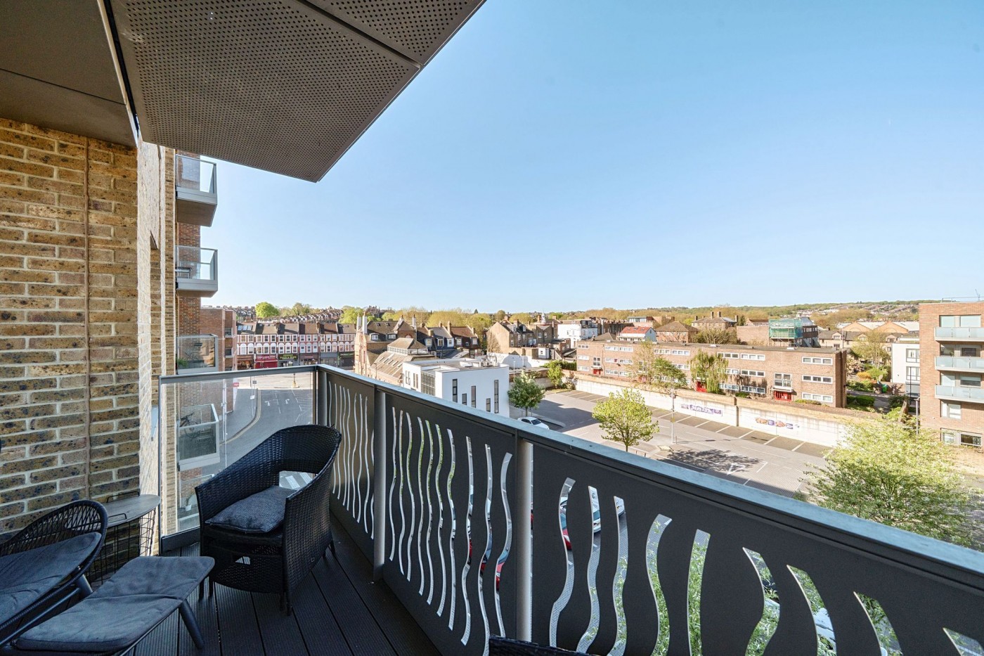 Images for High Street, Compass Court High Street, N8 EAID:2092695728 BID:a6721746-bd1f-4561-86df-c186f35b52e2