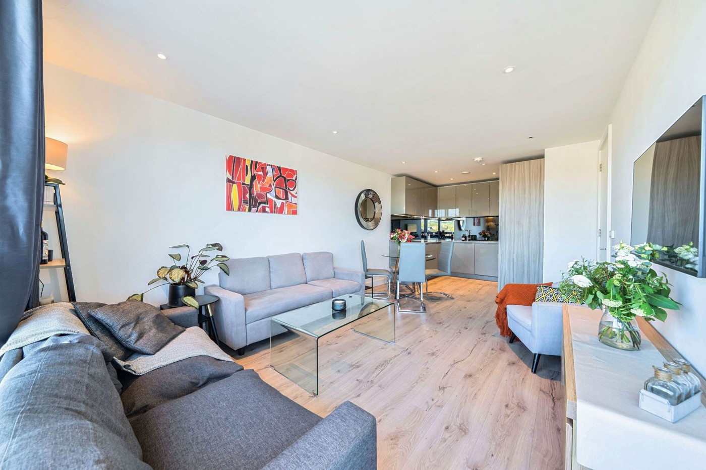 Images for High Street, Compass Court High Street, N8 EAID:2092695728 BID:a6721746-bd1f-4561-86df-c186f35b52e2