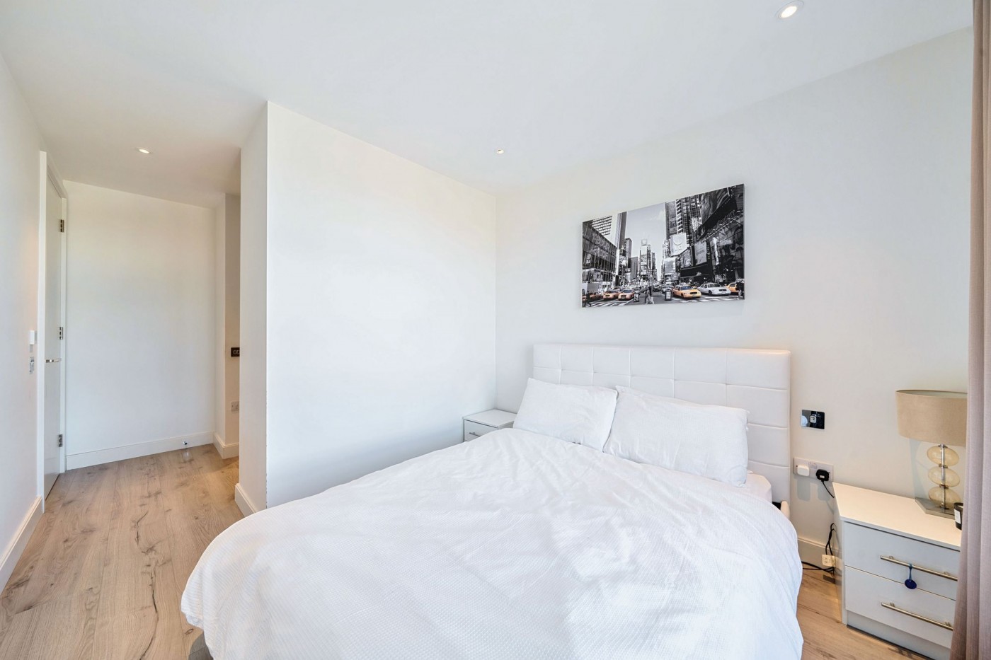 Images for High Street, Compass Court High Street, N8 EAID:2092695728 BID:a6721746-bd1f-4561-86df-c186f35b52e2