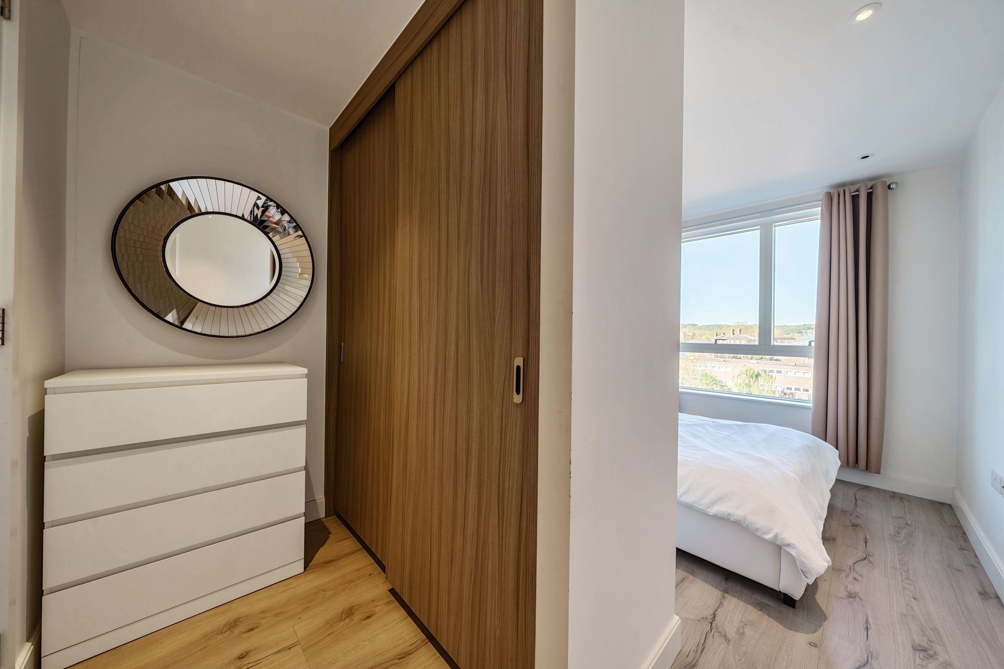 Images for High Street, Compass Court High Street, N8 EAID:2092695728 BID:a6721746-bd1f-4561-86df-c186f35b52e2