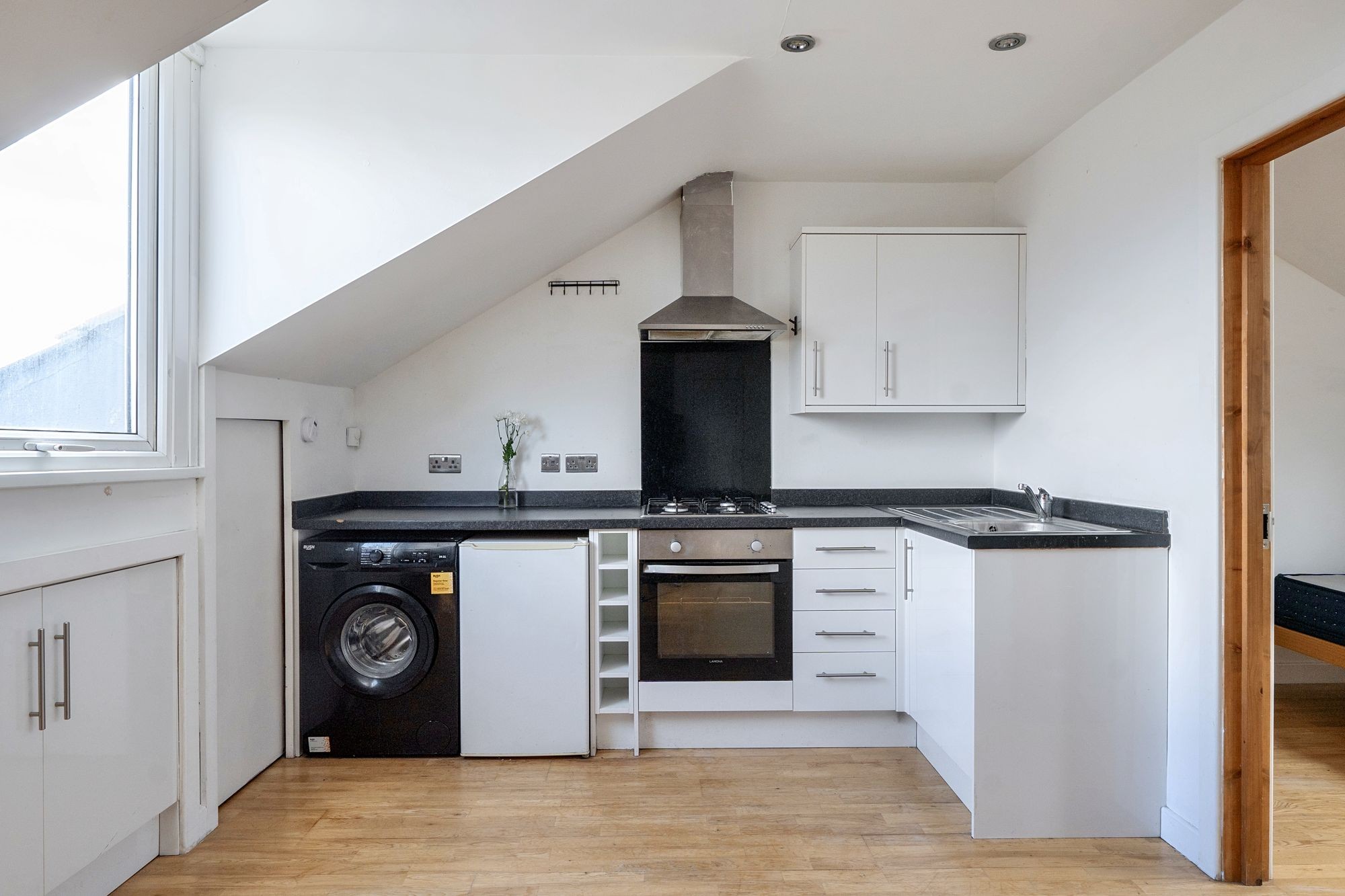 Images for Seven Sisters Road, London, N7 EAID:2092695728 BID:a6721746-bd1f-4561-86df-c186f35b52e2