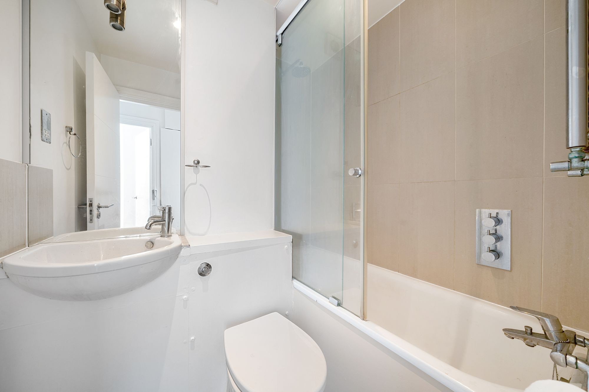 Images for Cornwallis Road, London, N19 EAID:2092695728 BID:a6721746-bd1f-4561-86df-c186f35b52e2