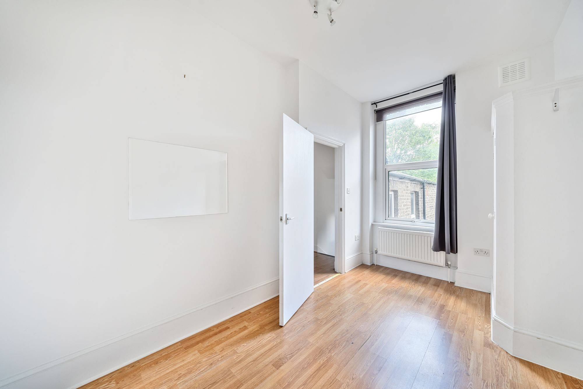 Images for Miranda Road, London, N19 EAID:2092695728 BID:a6721746-bd1f-4561-86df-c186f35b52e2