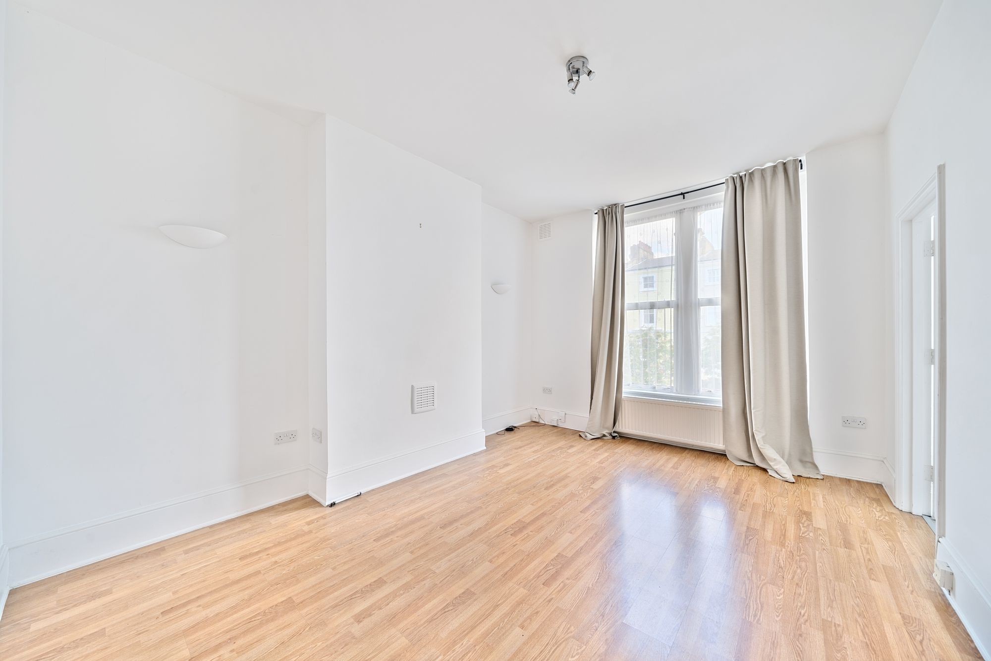 Images for Miranda Road, London, N19 EAID:2092695728 BID:a6721746-bd1f-4561-86df-c186f35b52e2