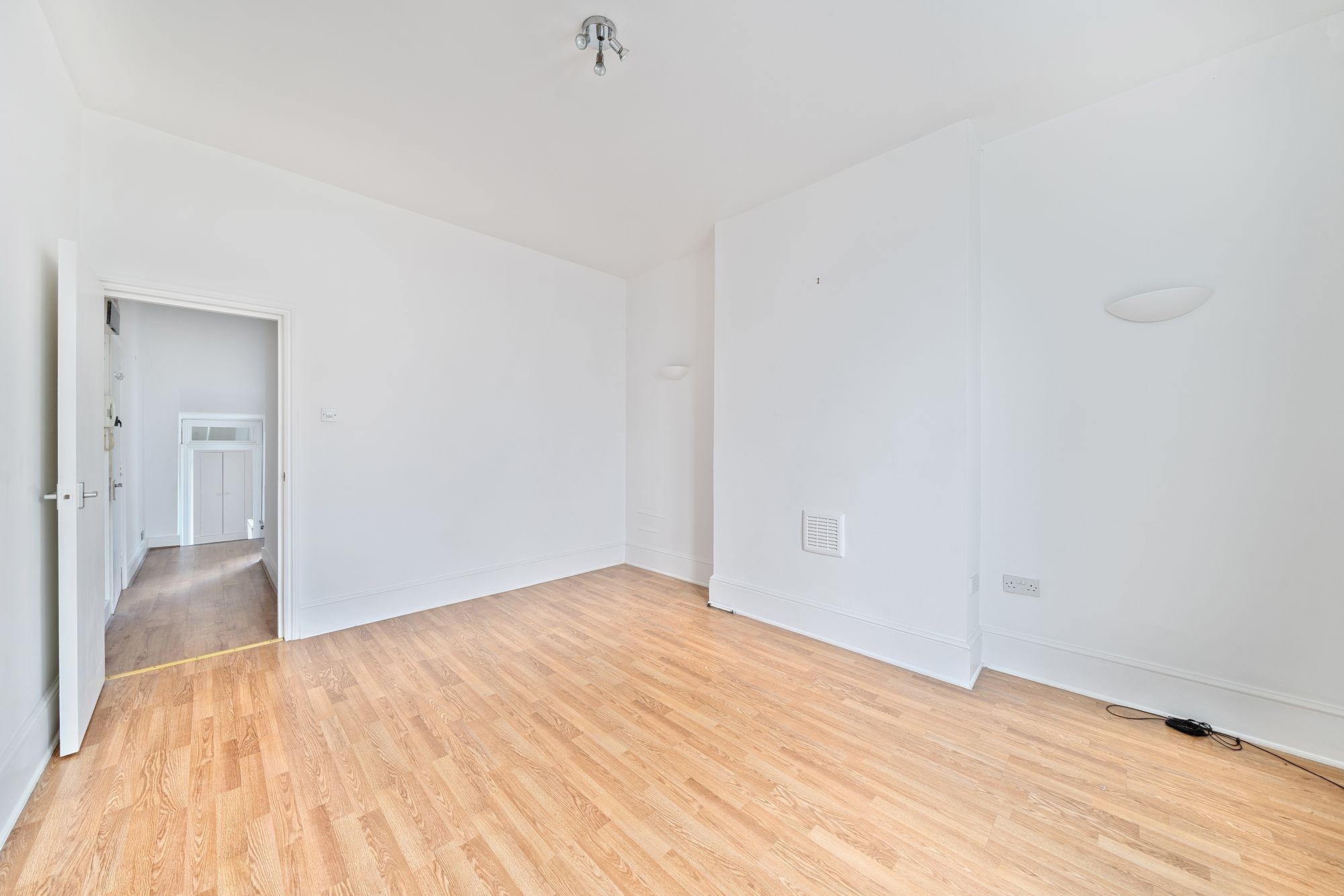 Images for Miranda Road, London, N19 EAID:2092695728 BID:a6721746-bd1f-4561-86df-c186f35b52e2