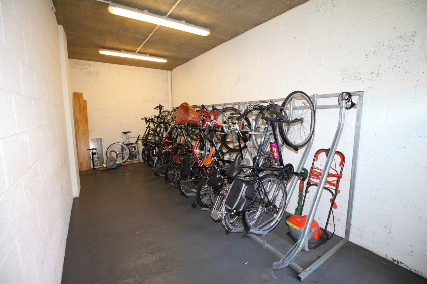 Images for Elthorne Road, Kinver House, N19 EAID:2092695728 BID:a6721746-bd1f-4561-86df-c186f35b52e2