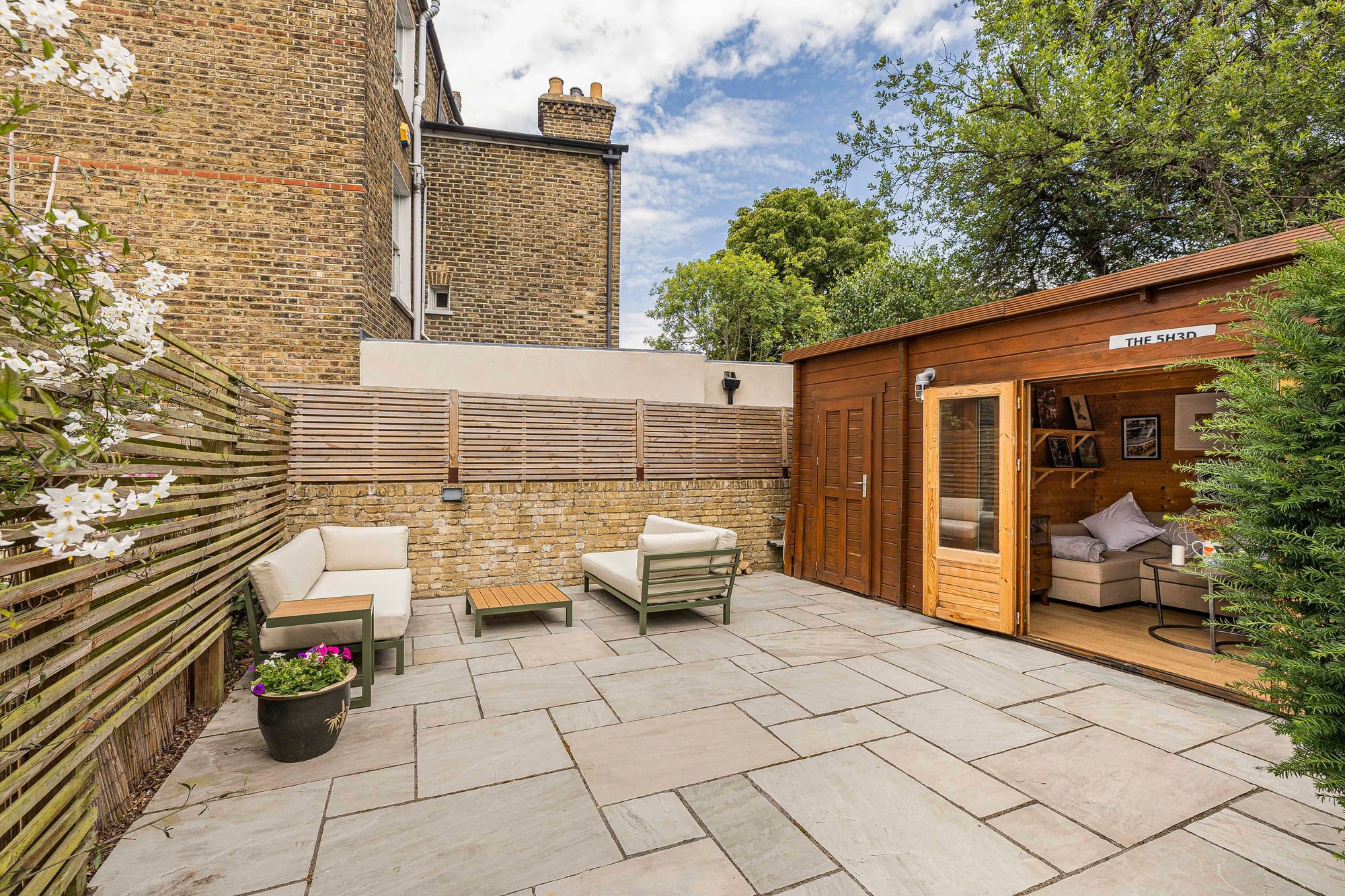 Images for Upper Tollington Park, London, N4 EAID:2092695728 BID:d78cdad6-8851-45ca-b966-38a91e6bb6bf