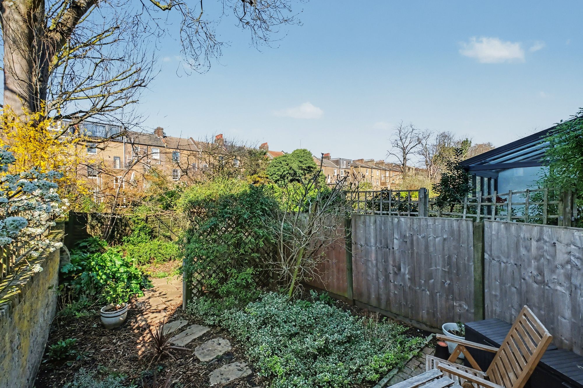 Images for St. Georges Avenue, London, N7 EAID:2092695728 BID:a6721746-bd1f-4561-86df-c186f35b52e2