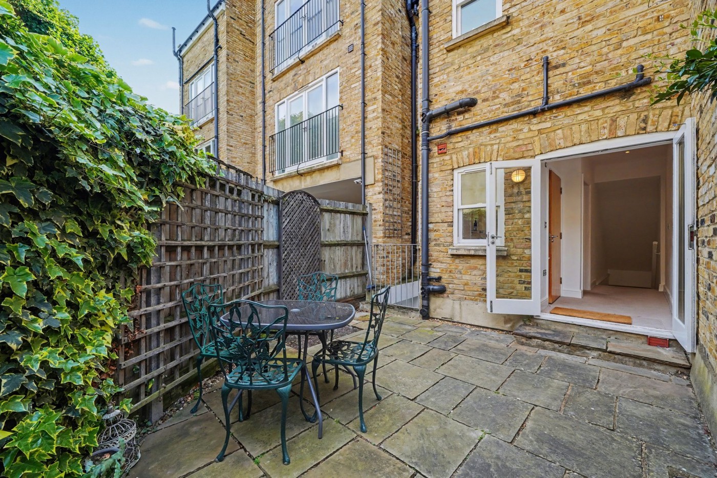 Images for Mount Pleasant Crescent, London, N4 EAID:2092695728 BID:d78cdad6-8851-45ca-b966-38a91e6bb6bf
