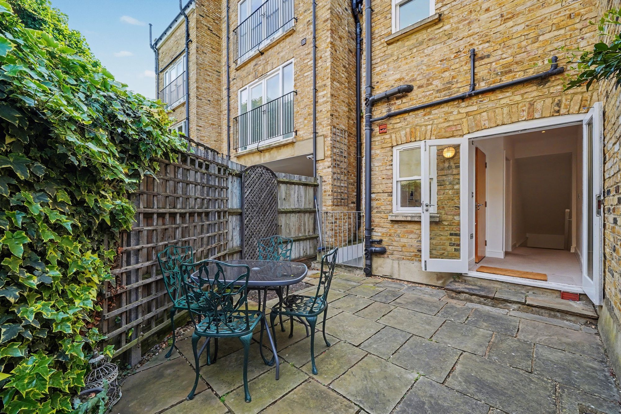 Images for Mount Pleasant Crescent, London, N4 EAID:2092695728 BID:d78cdad6-8851-45ca-b966-38a91e6bb6bf