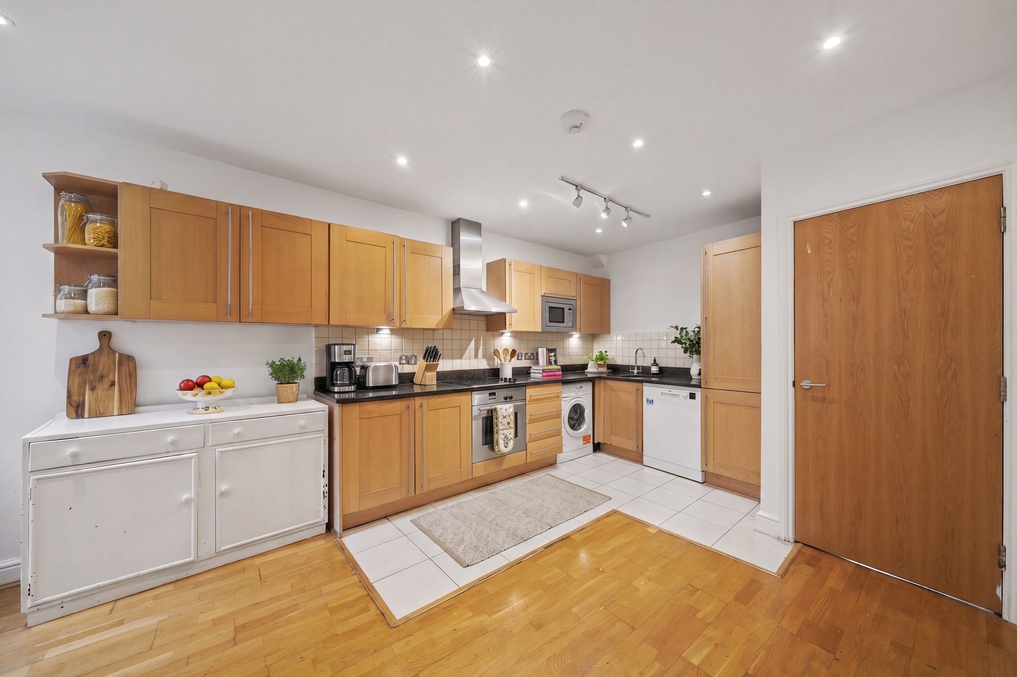 Images for Mount Pleasant Crescent, London, N4 EAID:2092695728 BID:d78cdad6-8851-45ca-b966-38a91e6bb6bf