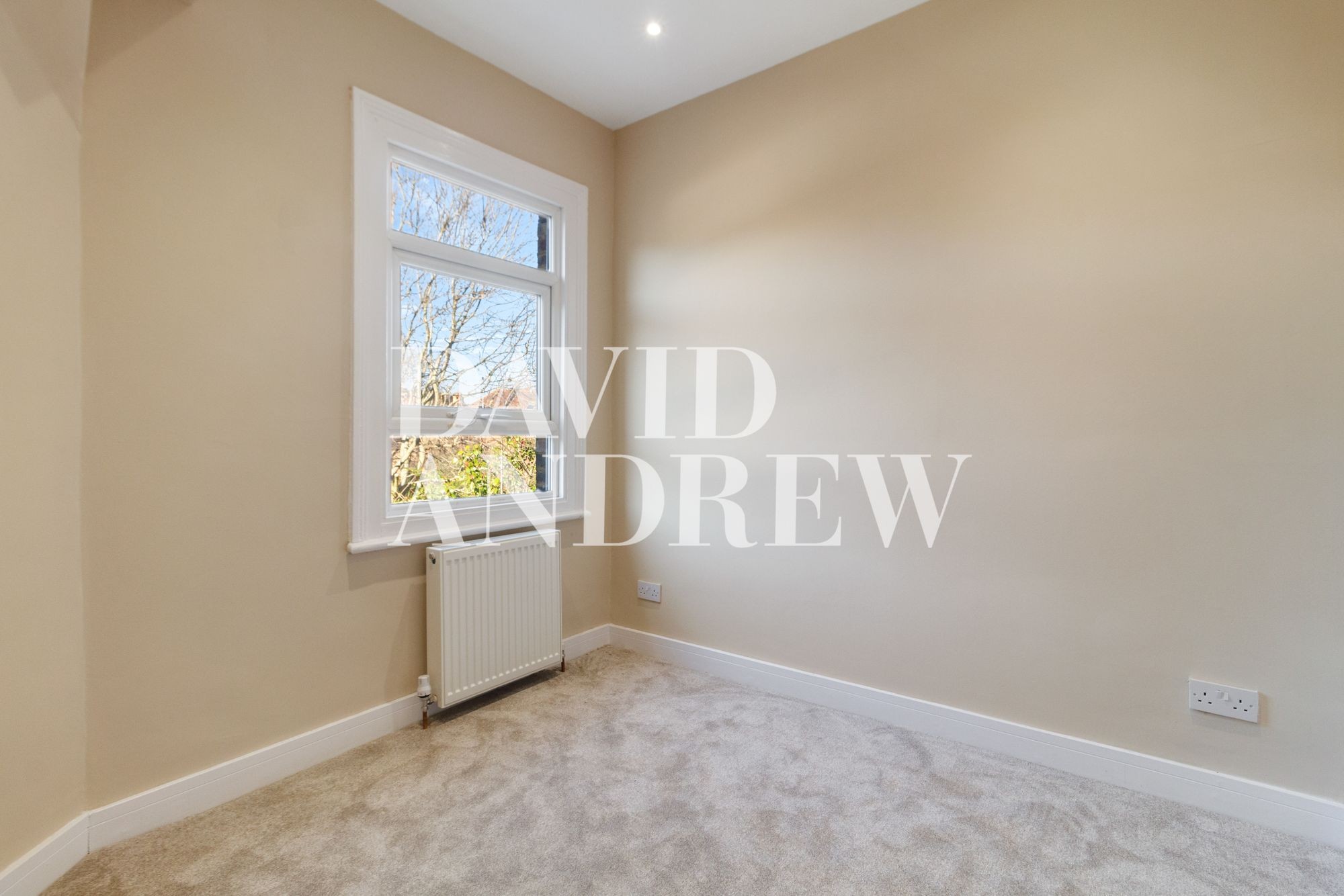 Images for Middle Road, East Barnet, EN4 EAID:2092695728 BID:d78cdad6-8851-45ca-b966-38a91e6bb6bf