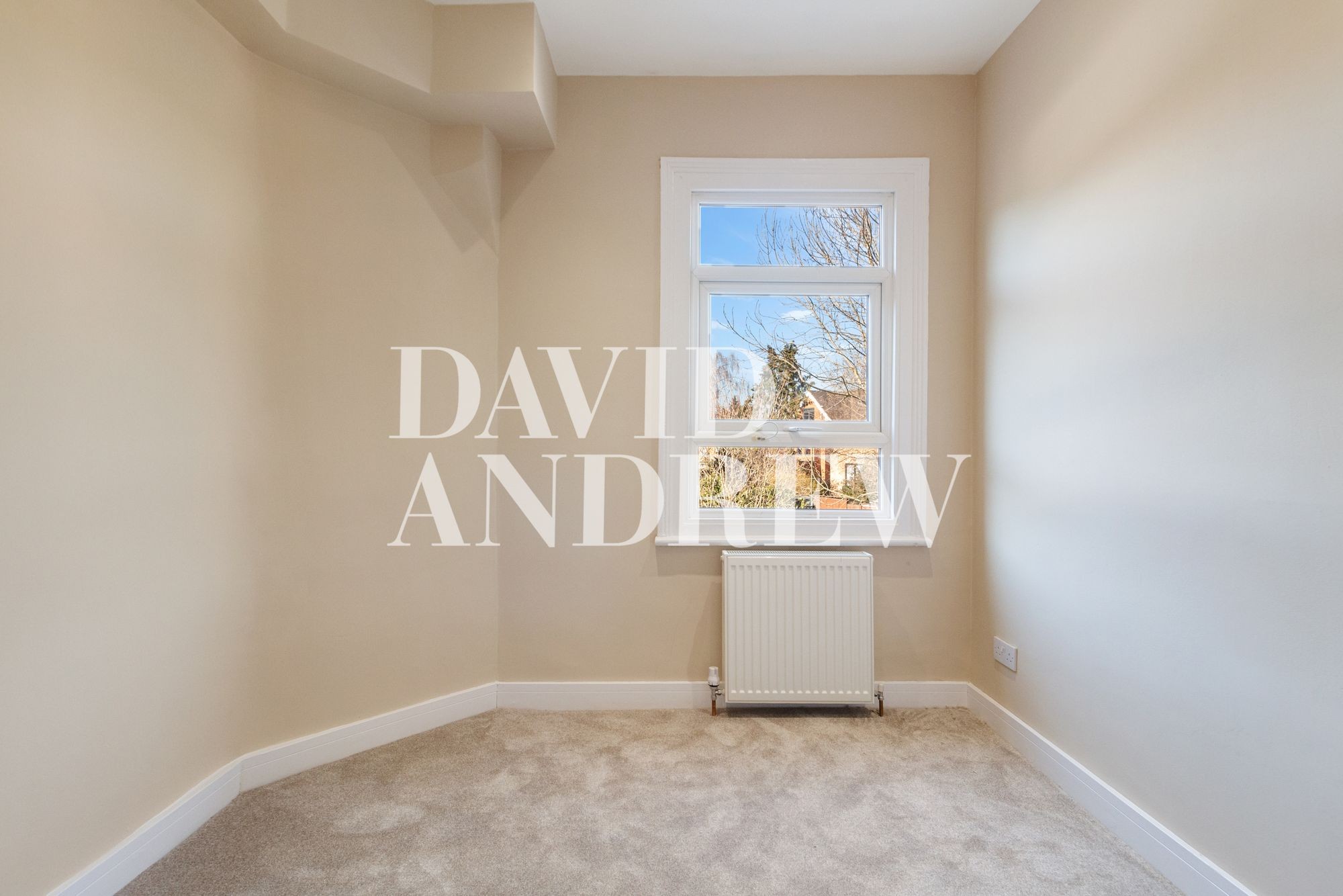 Images for Middle Road, East Barnet, EN4 EAID:2092695728 BID:d78cdad6-8851-45ca-b966-38a91e6bb6bf