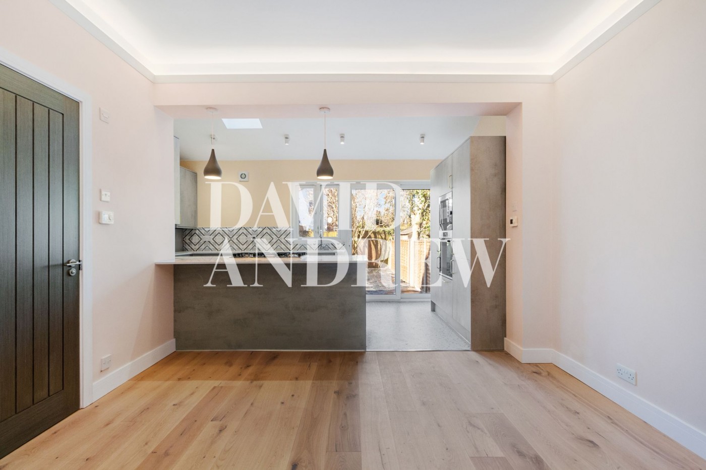 Images for Middle Road, East Barnet, EN4 EAID:2092695728 BID:d78cdad6-8851-45ca-b966-38a91e6bb6bf