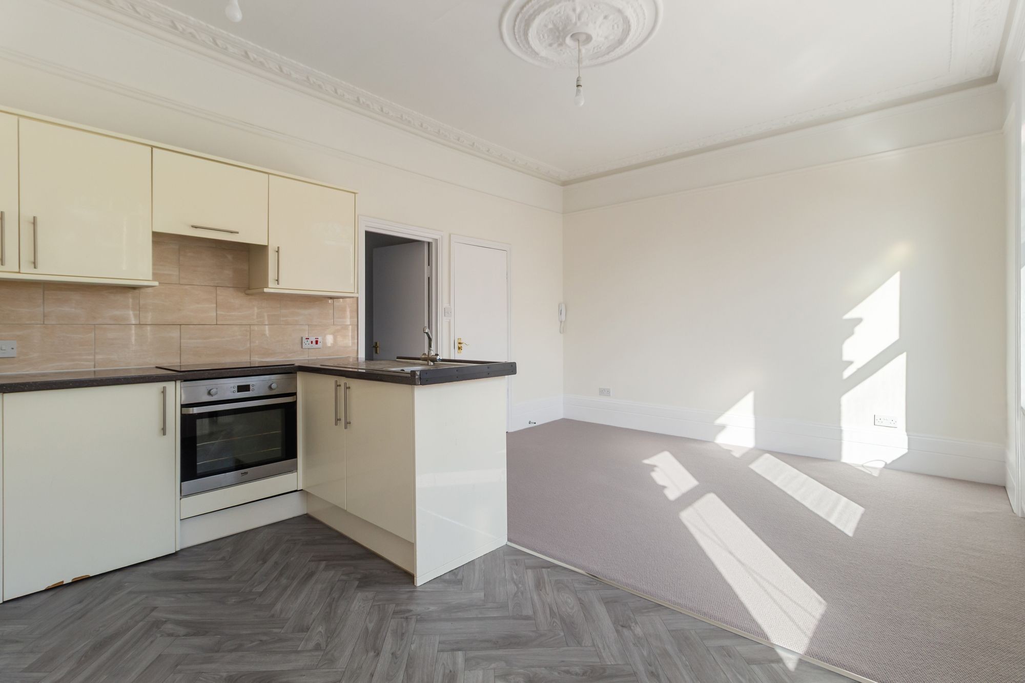Images for Ferme Park Road, London, N4 EAID:2092695728 BID:d78cdad6-8851-45ca-b966-38a91e6bb6bf