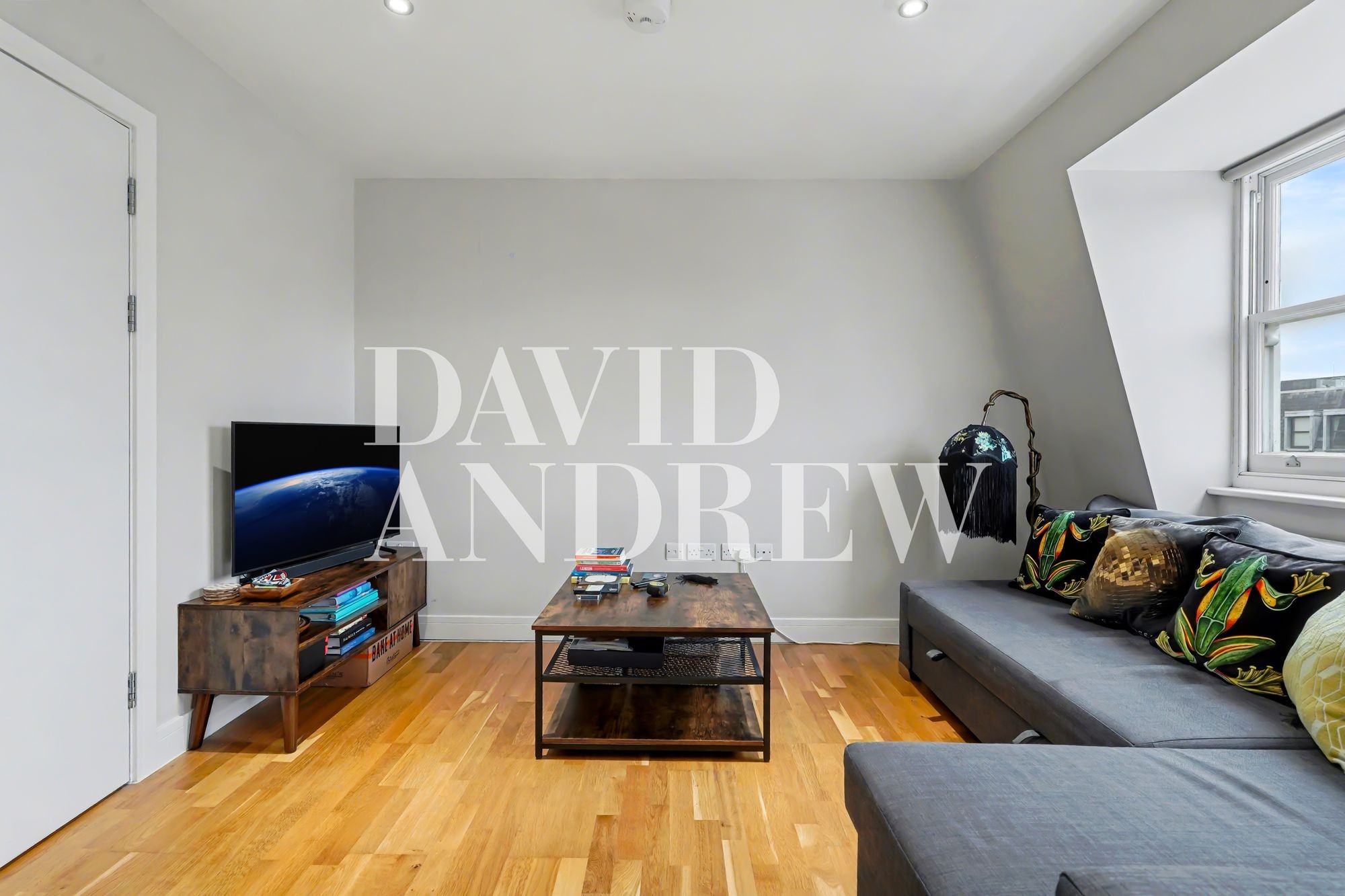 Images for Upper Street, London, N1 EAID:2092695728 BID:03b1b085-2c4d-4c75-8eea-20939b8639ac