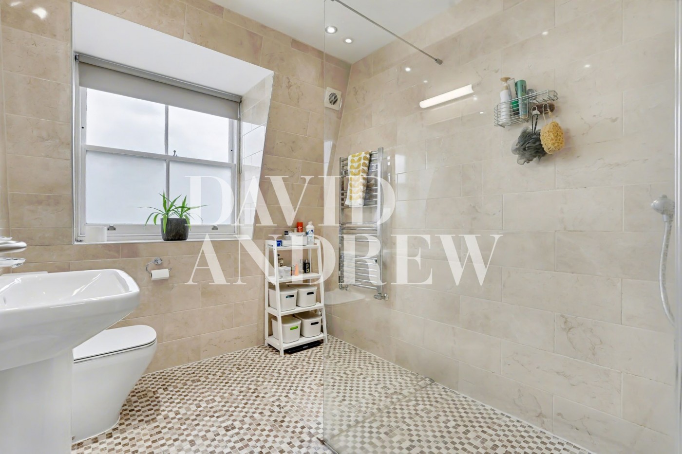 Images for Upper Street, London, N1 EAID:2092695728 BID:03b1b085-2c4d-4c75-8eea-20939b8639ac