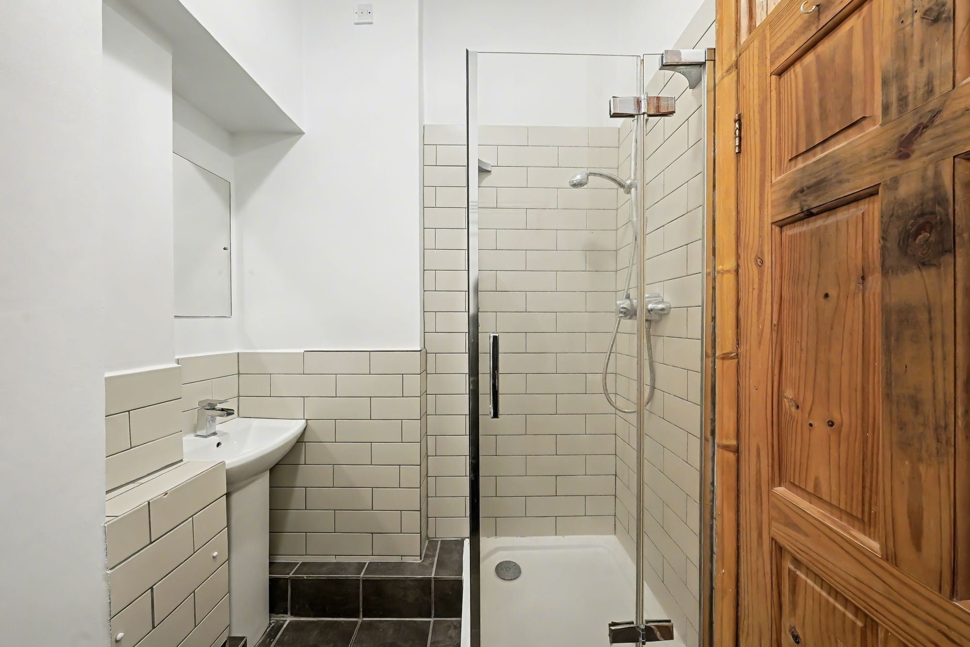 Images for Charteris Road, London, N4 EAID:2092695728 BID:d78cdad6-8851-45ca-b966-38a91e6bb6bf