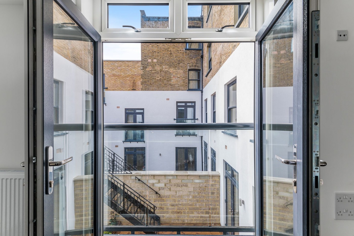 Images for Adolphus Road, London, N4 EAID:2092695728 BID:03b1b085-2c4d-4c75-8eea-20939b8639ac