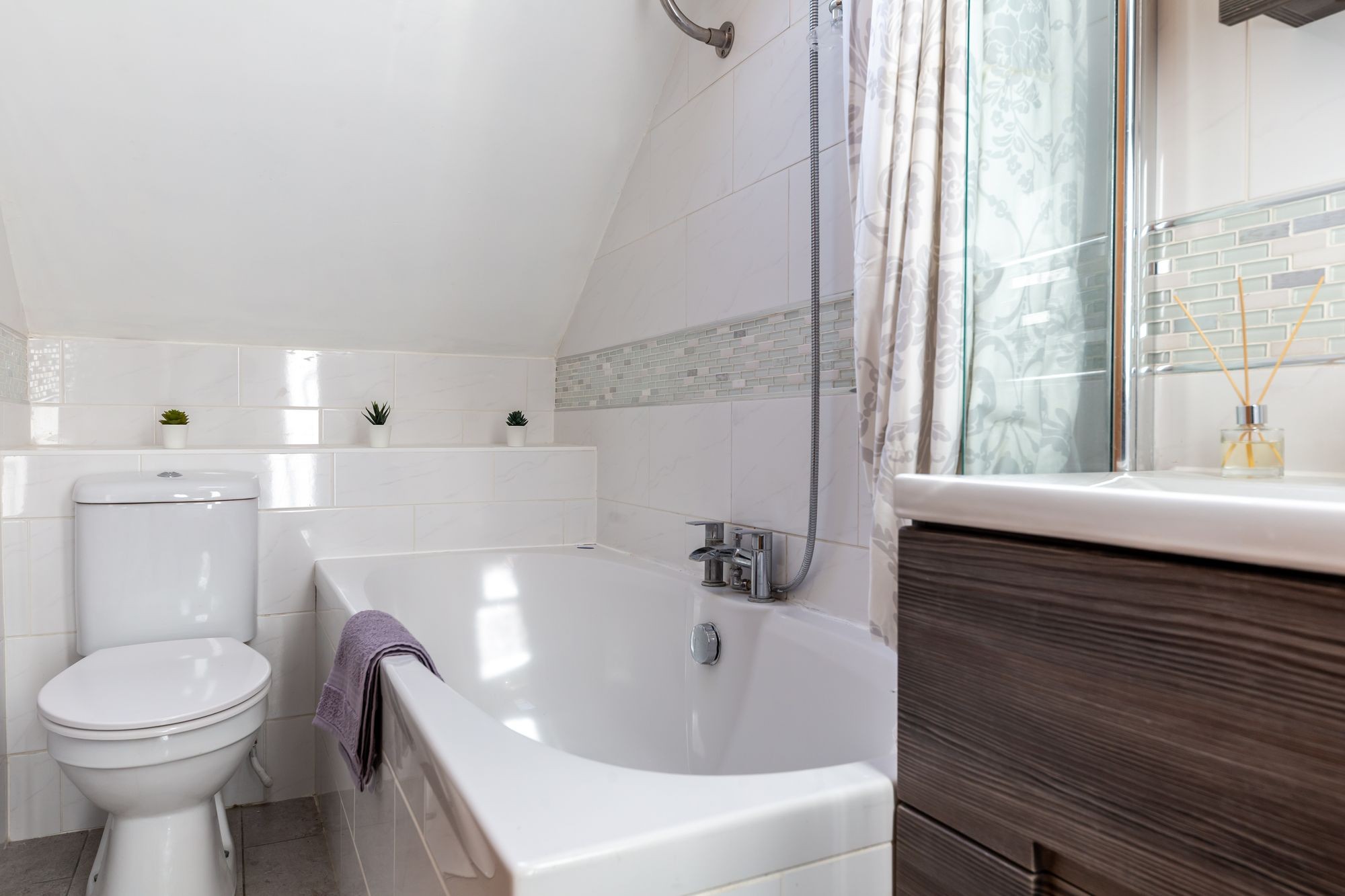 Images for Queens Drive, London, N4 EAID:2092695728 BID:03b1b085-2c4d-4c75-8eea-20939b8639ac