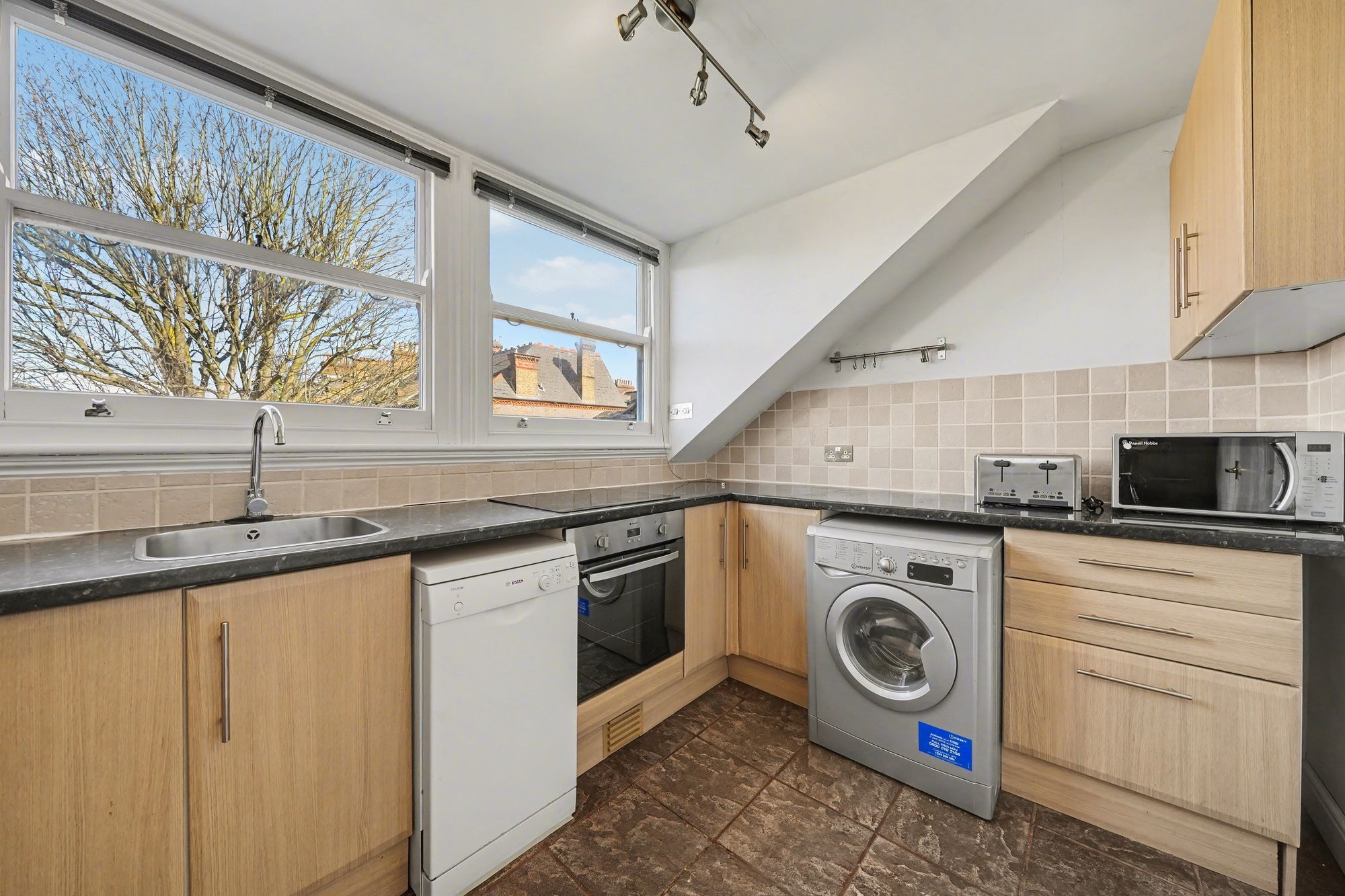 Images for Crouch Hill, London, N8 EAID:2092695728 BID:d78cdad6-8851-45ca-b966-38a91e6bb6bf
