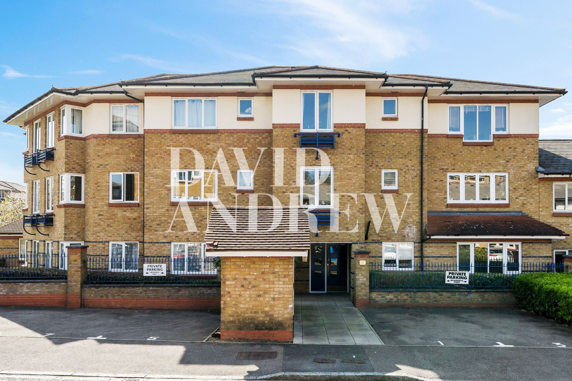 Images for Colthurst Crescent, London, N4 EAID:2092695728 BID:03b1b085-2c4d-4c75-8eea-20939b8639ac