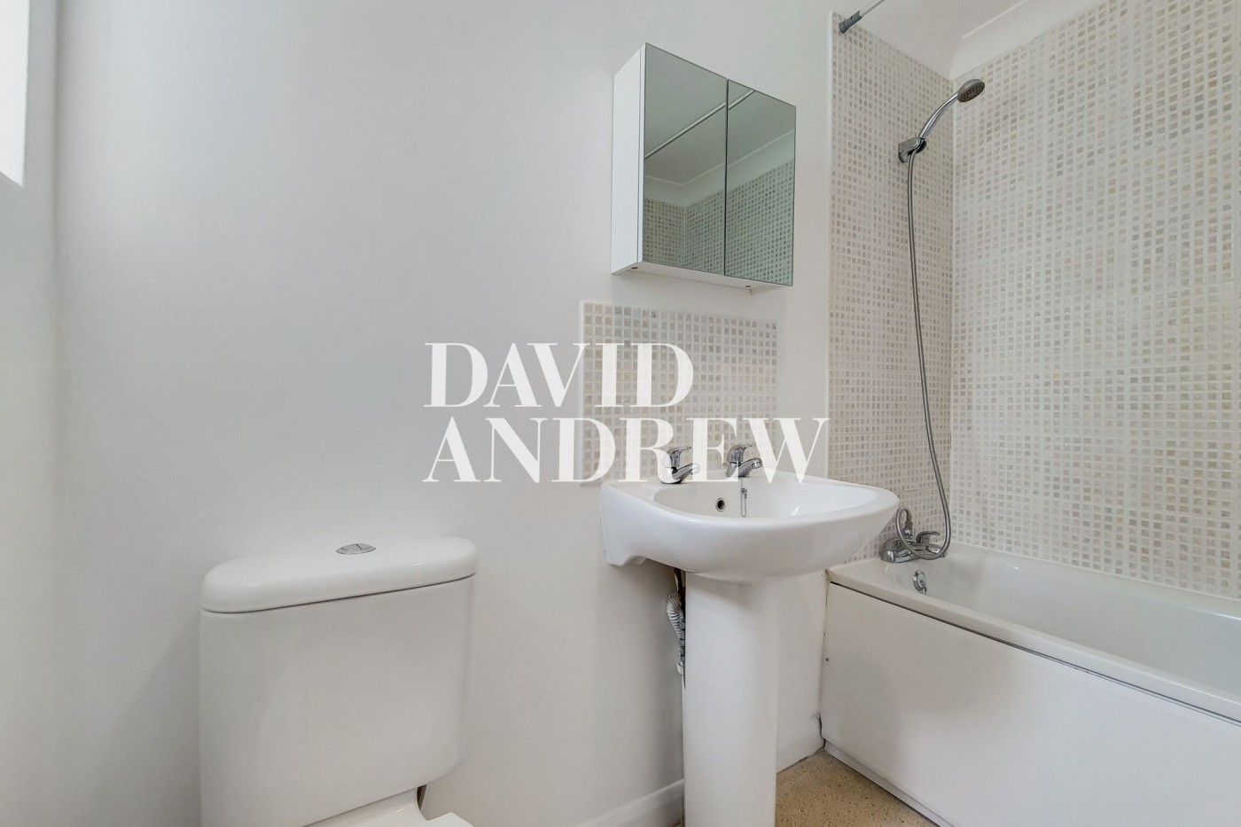 Images for Queens Drive, London, N4 EAID:2092695728 BID:03b1b085-2c4d-4c75-8eea-20939b8639ac