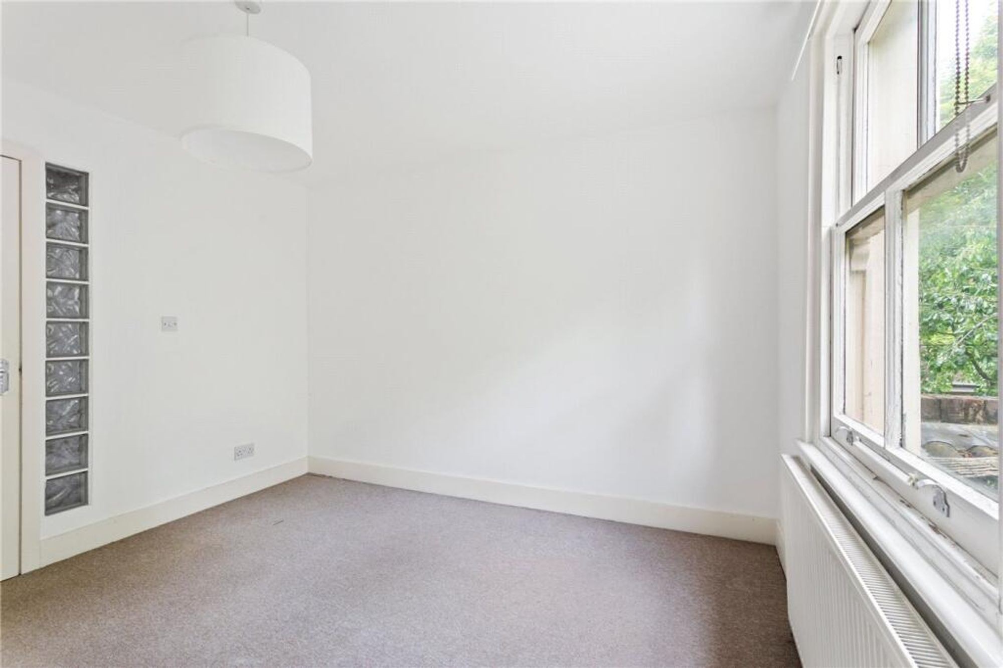 Images for Evering Road, London, E5 EAID:2092695728 BID:03b1b085-2c4d-4c75-8eea-20939b8639ac