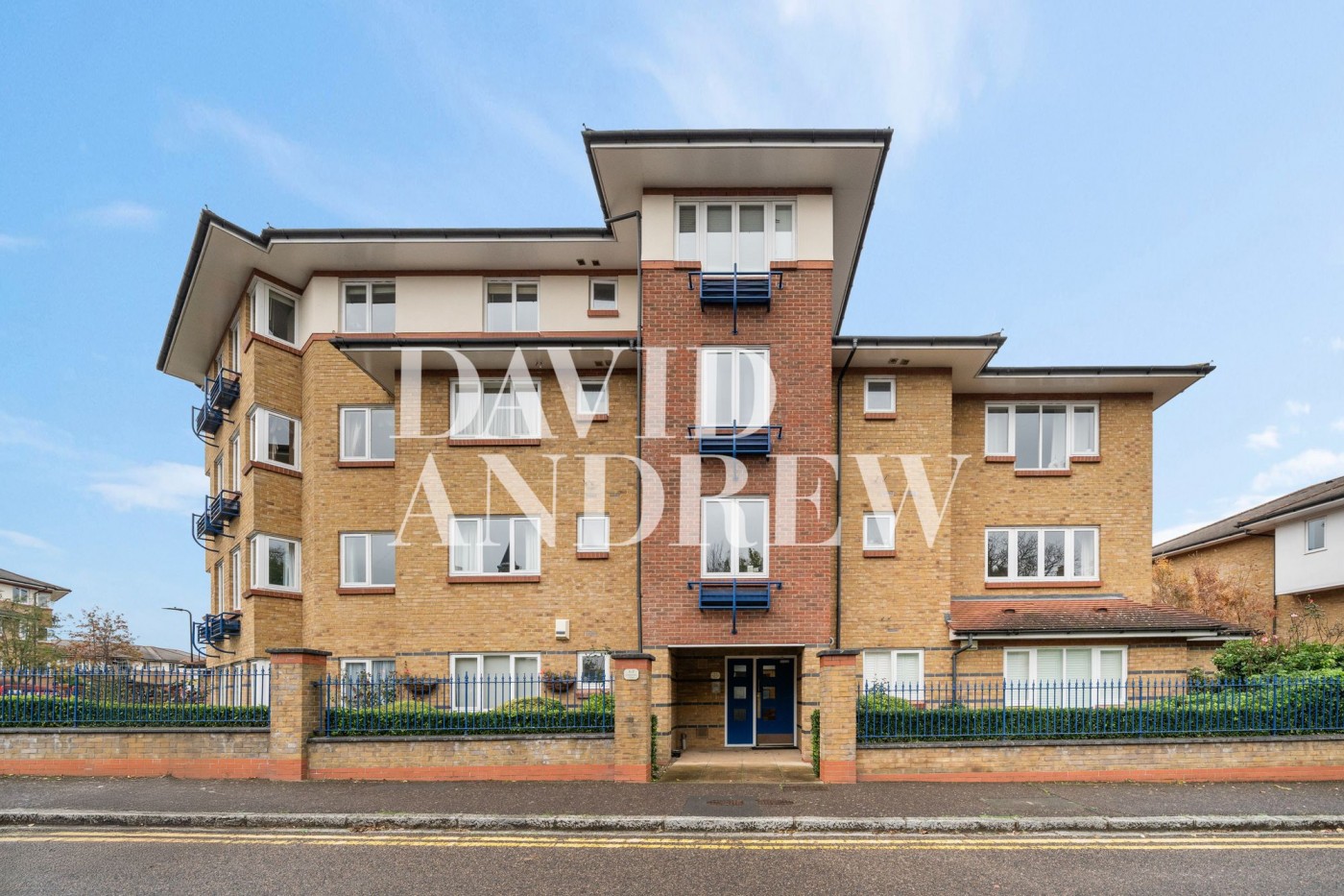 Images for Castleview Close, London, N4 EAID:2092695728 BID:03b1b085-2c4d-4c75-8eea-20939b8639ac