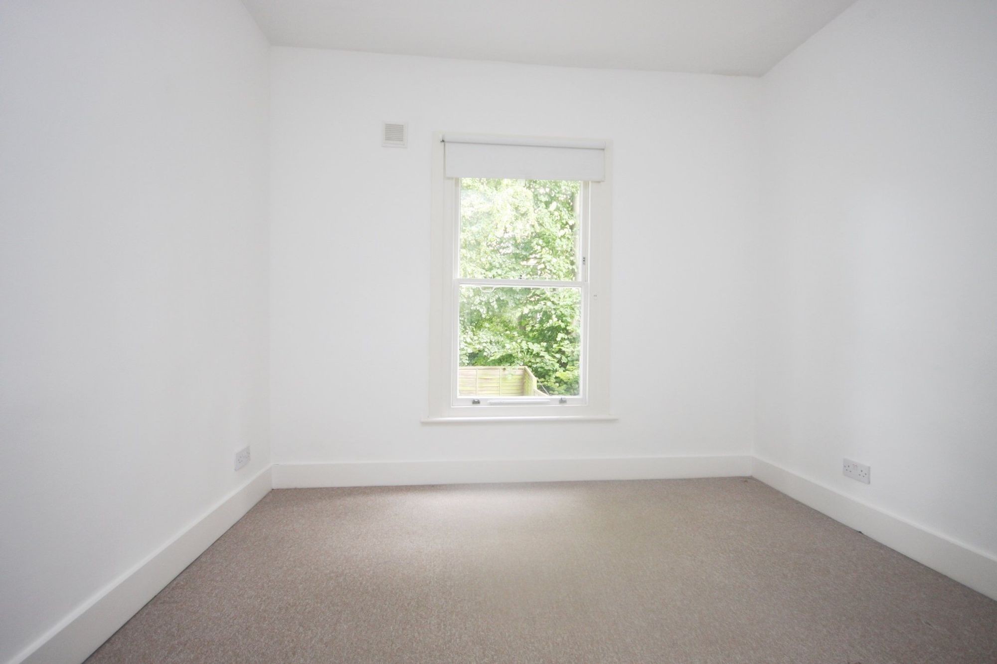 Images for Reighton Road, London, E5 EAID:2092695728 BID:03b1b085-2c4d-4c75-8eea-20939b8639ac