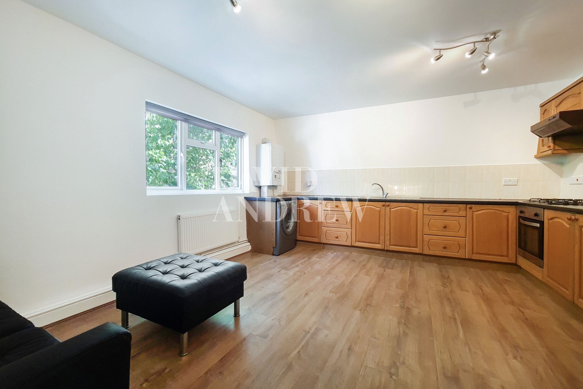 Images for Chatterton Road, London, N4 EAID:2092695728 BID:03b1b085-2c4d-4c75-8eea-20939b8639ac