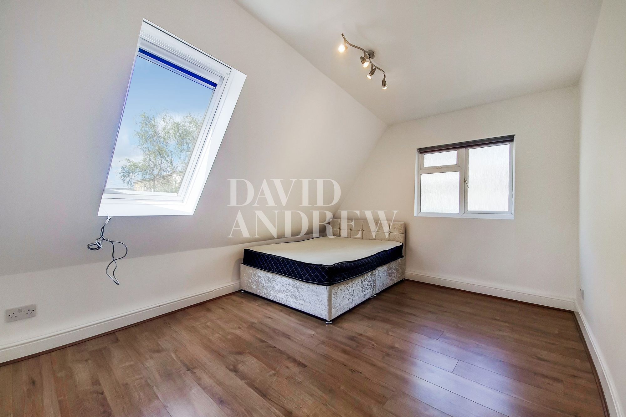 Images for Chatterton Road, London, N4 EAID:2092695728 BID:03b1b085-2c4d-4c75-8eea-20939b8639ac