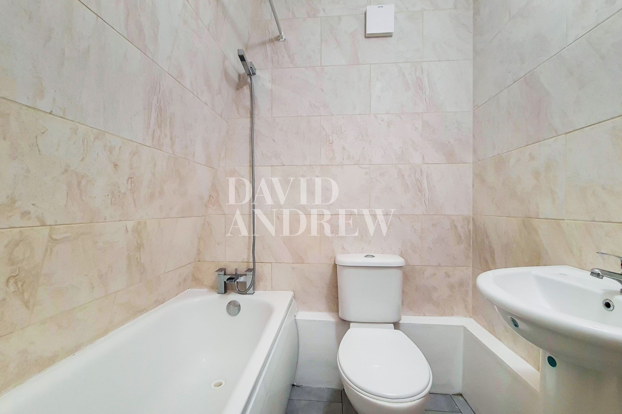 Images for Chatterton Road, London, N4 EAID:2092695728 BID:03b1b085-2c4d-4c75-8eea-20939b8639ac