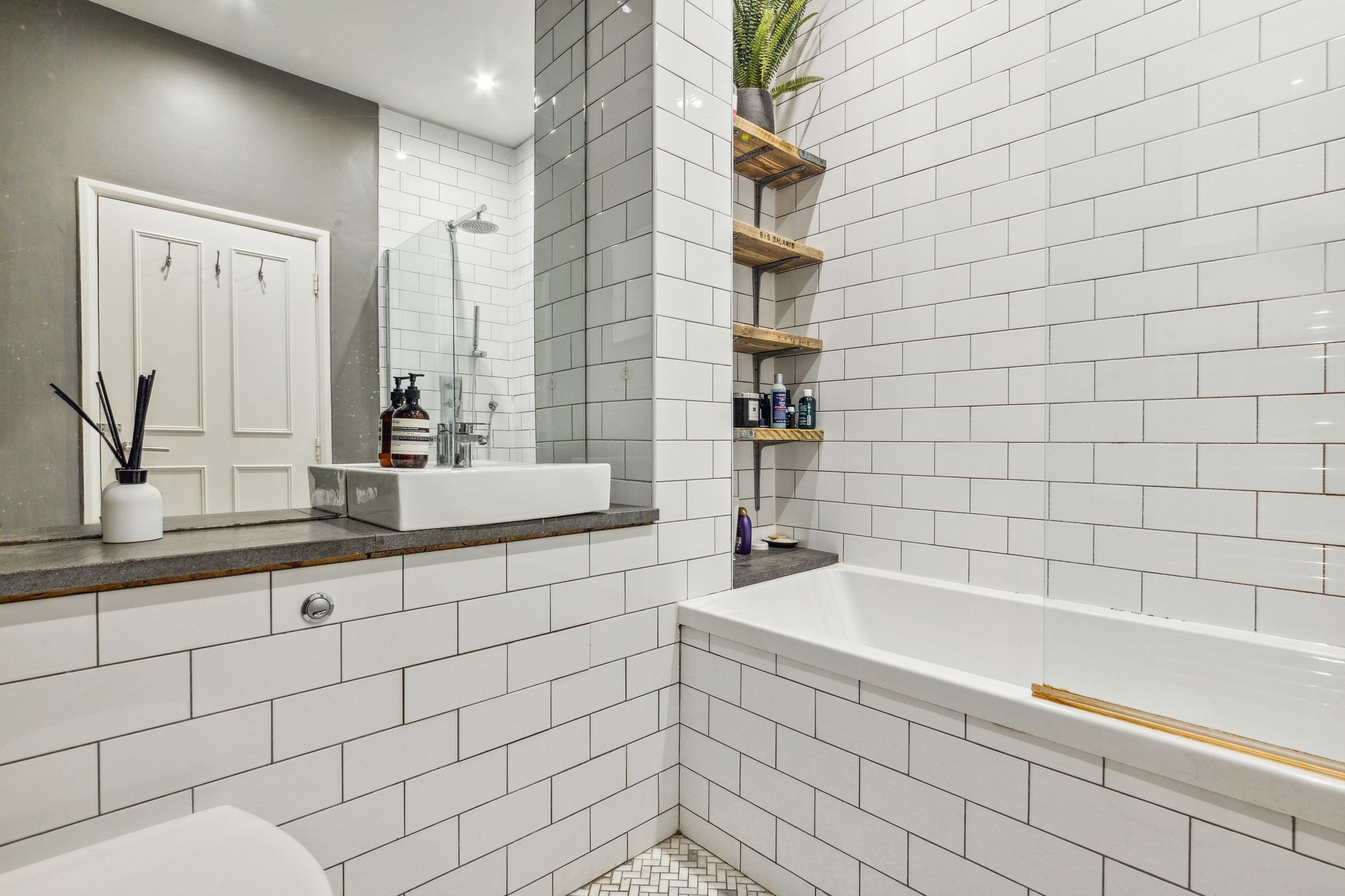 Images for Adolphus Road, London, N4 EAID:2092695728 BID:03b1b085-2c4d-4c75-8eea-20939b8639ac