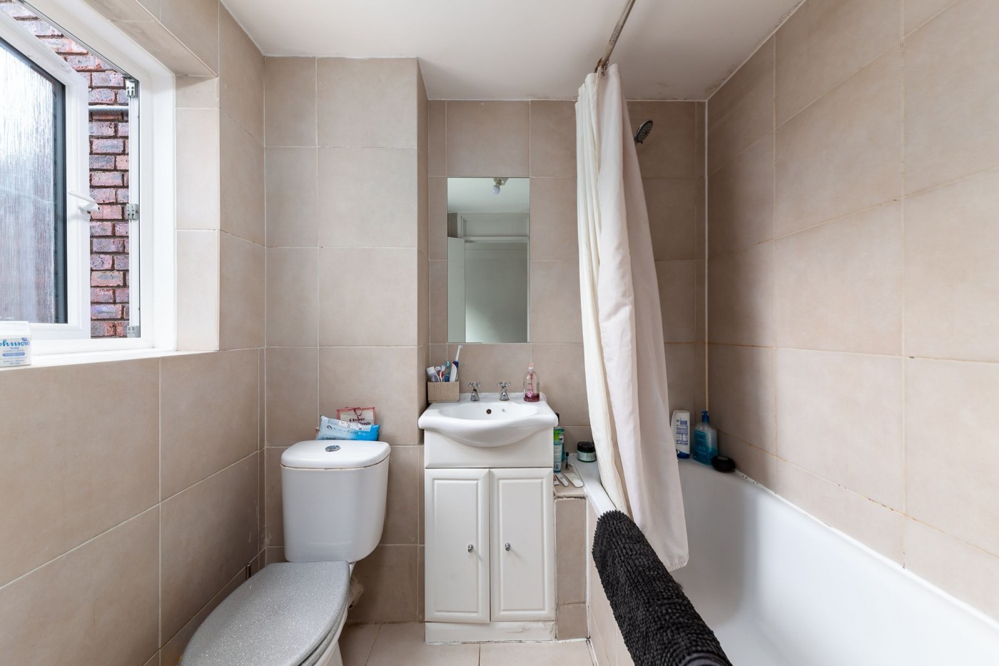 Images for Brick Lane, London, E1 EAID:2092695728 BID:03b1b085-2c4d-4c75-8eea-20939b8639ac