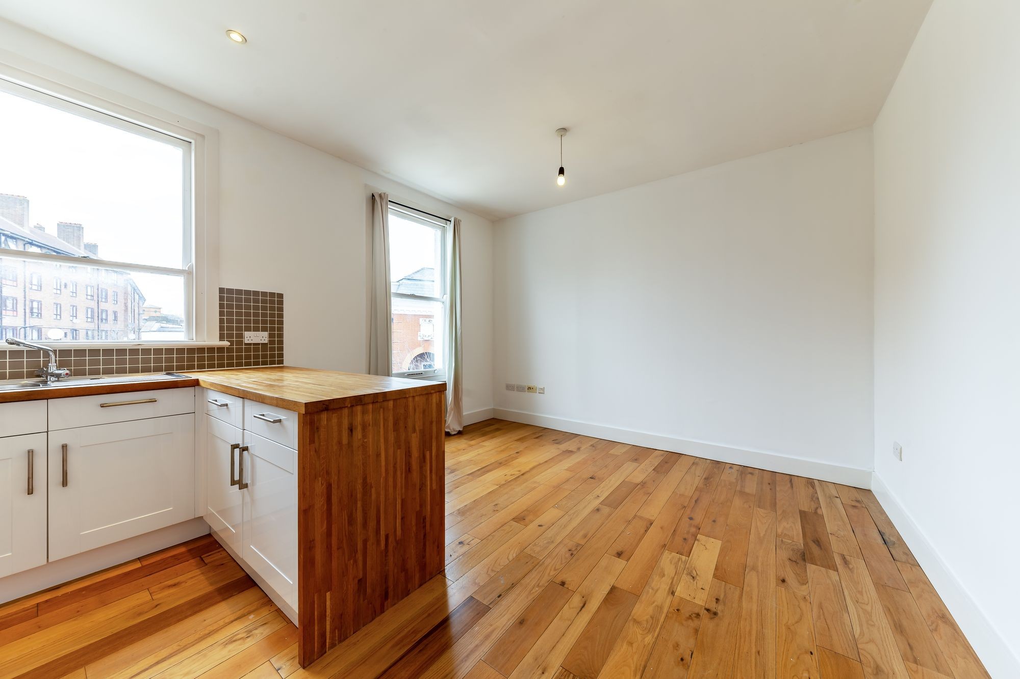 Images for Reighton Road, London, E5 EAID:2092695728 BID:03b1b085-2c4d-4c75-8eea-20939b8639ac